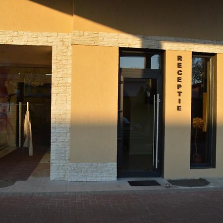 Hotel Nova Buzău Zewnętrze zdjęcie